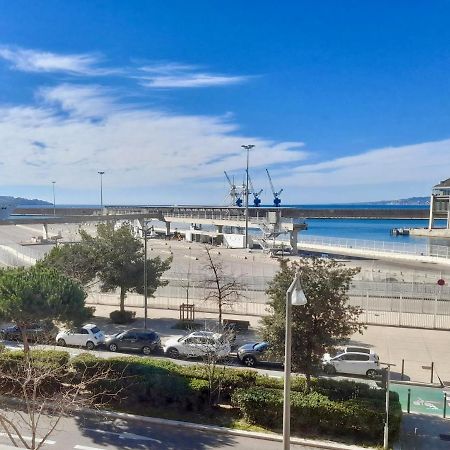 Spacieux Et Lumineux Appartement Vue Mer Joliette Marseille Luaran gambar