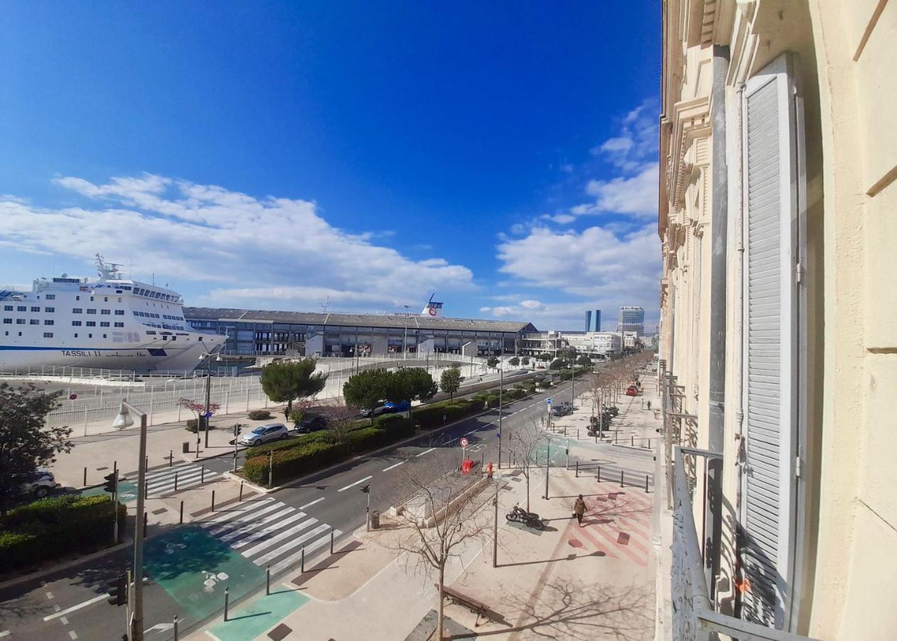 Spacieux Et Lumineux Appartement Vue Mer Joliette Marseille Luaran gambar