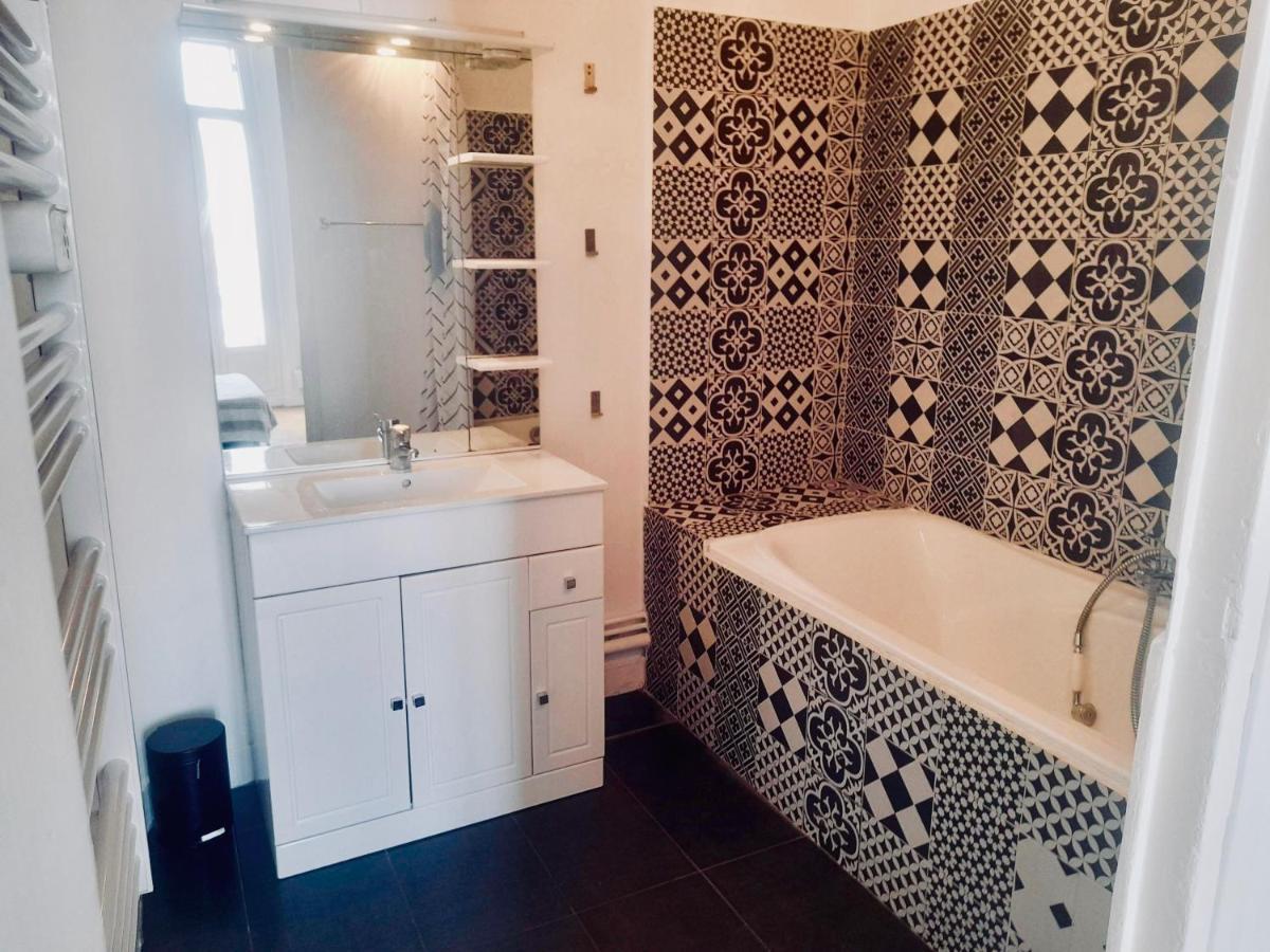 Spacieux Et Lumineux Appartement Vue Mer Joliette Marseille Luaran gambar